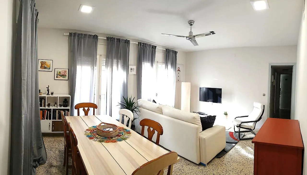 דירות Piso Familiar En Llança